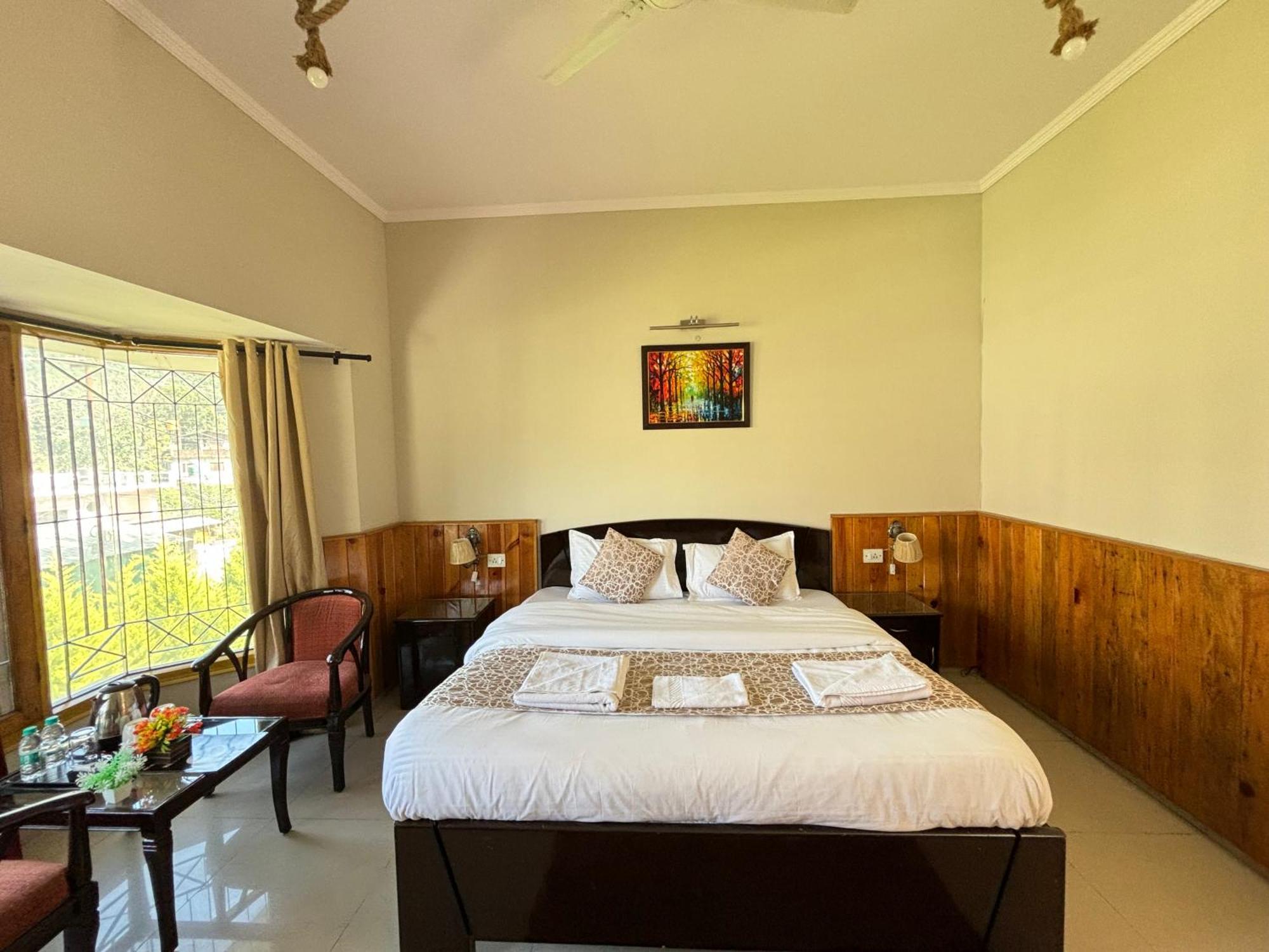 Ivy The Boutique Hotel Near Neem Karoli Temple Нейнитал Екстериор снимка