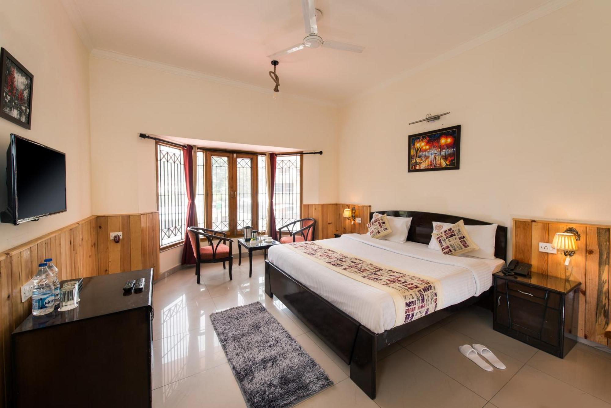Ivy The Boutique Hotel Near Neem Karoli Temple Нейнитал Екстериор снимка
